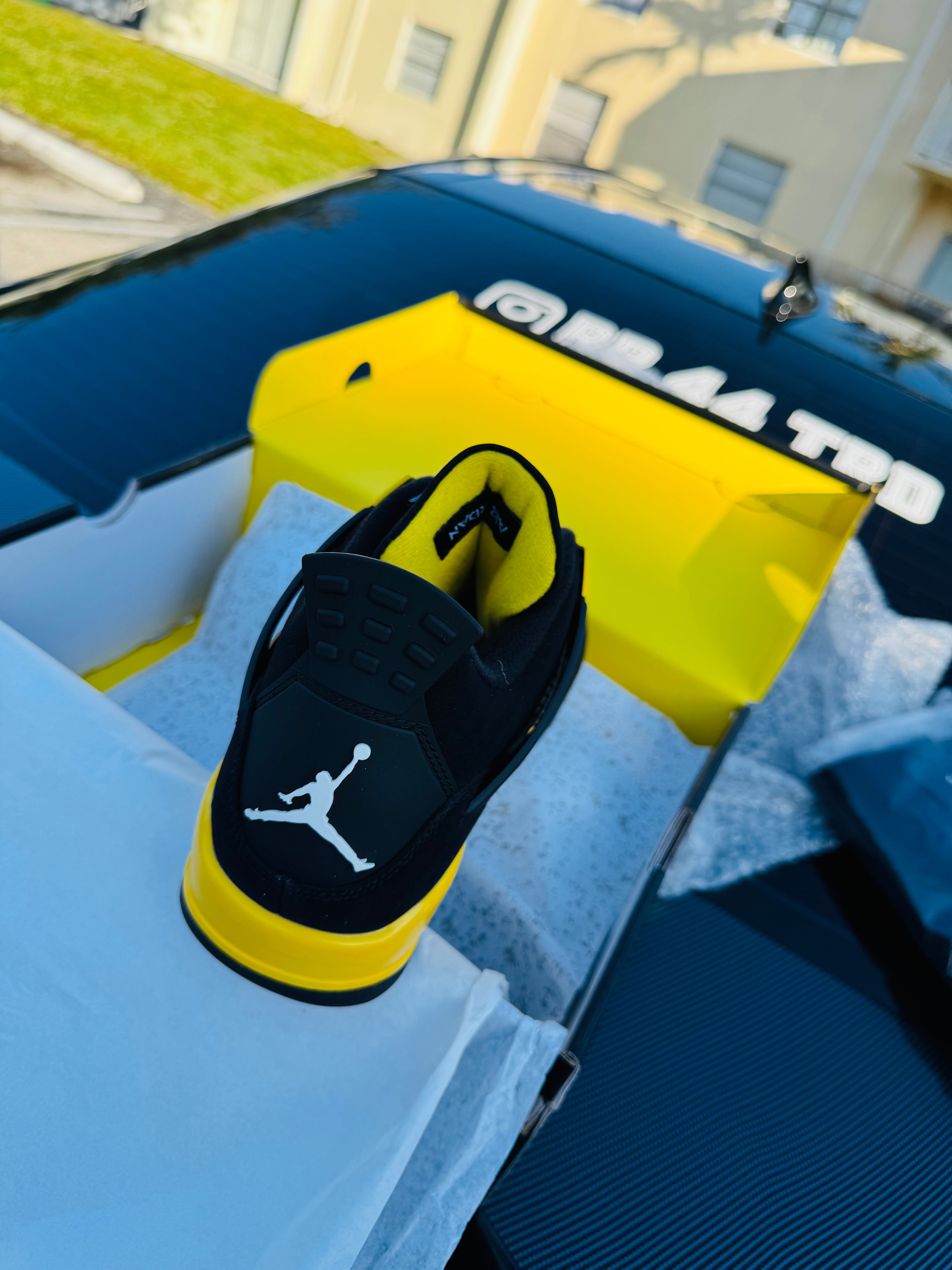 Air Jordan 4 Retro