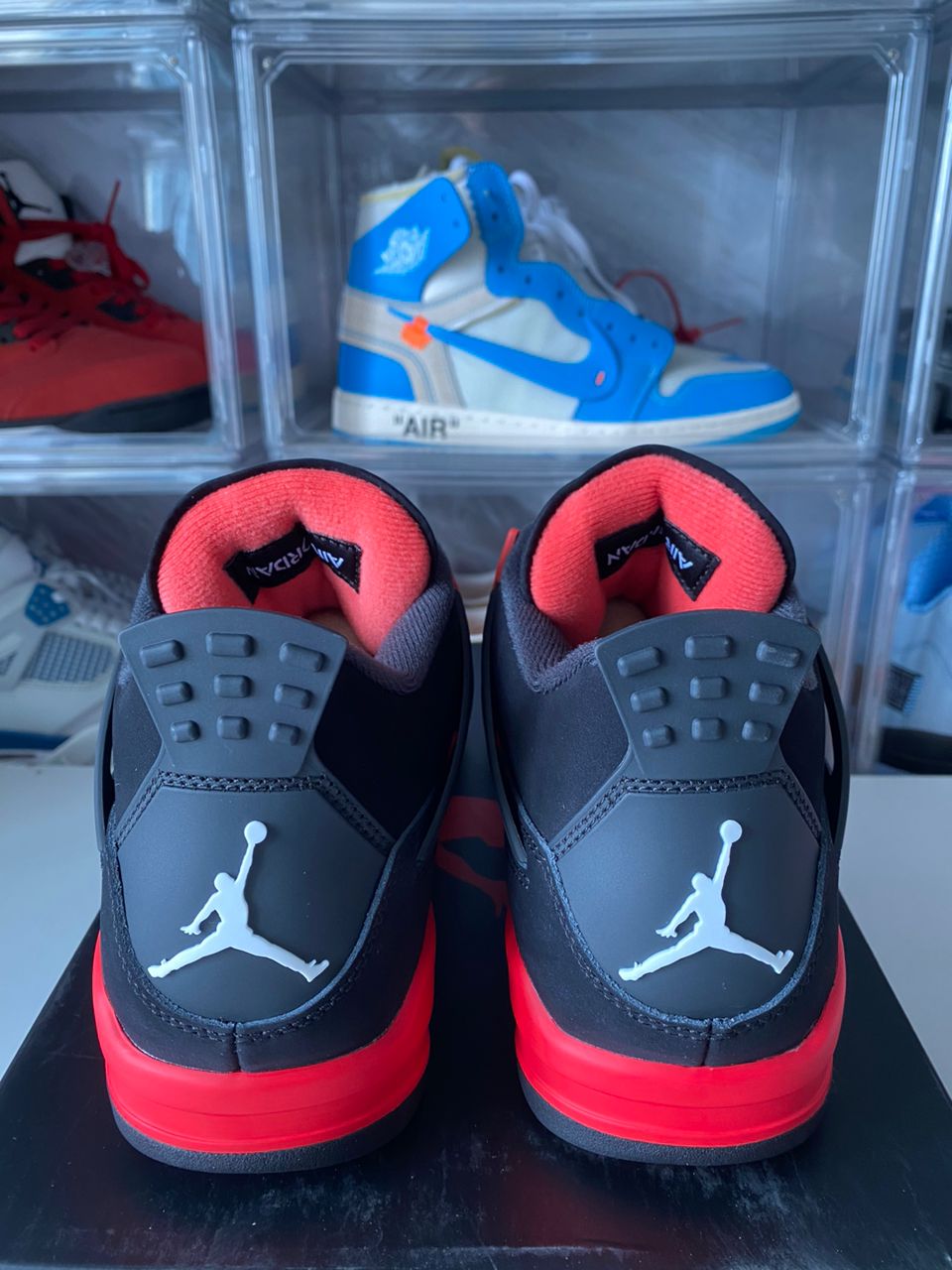 Air Jordan 4 Retro