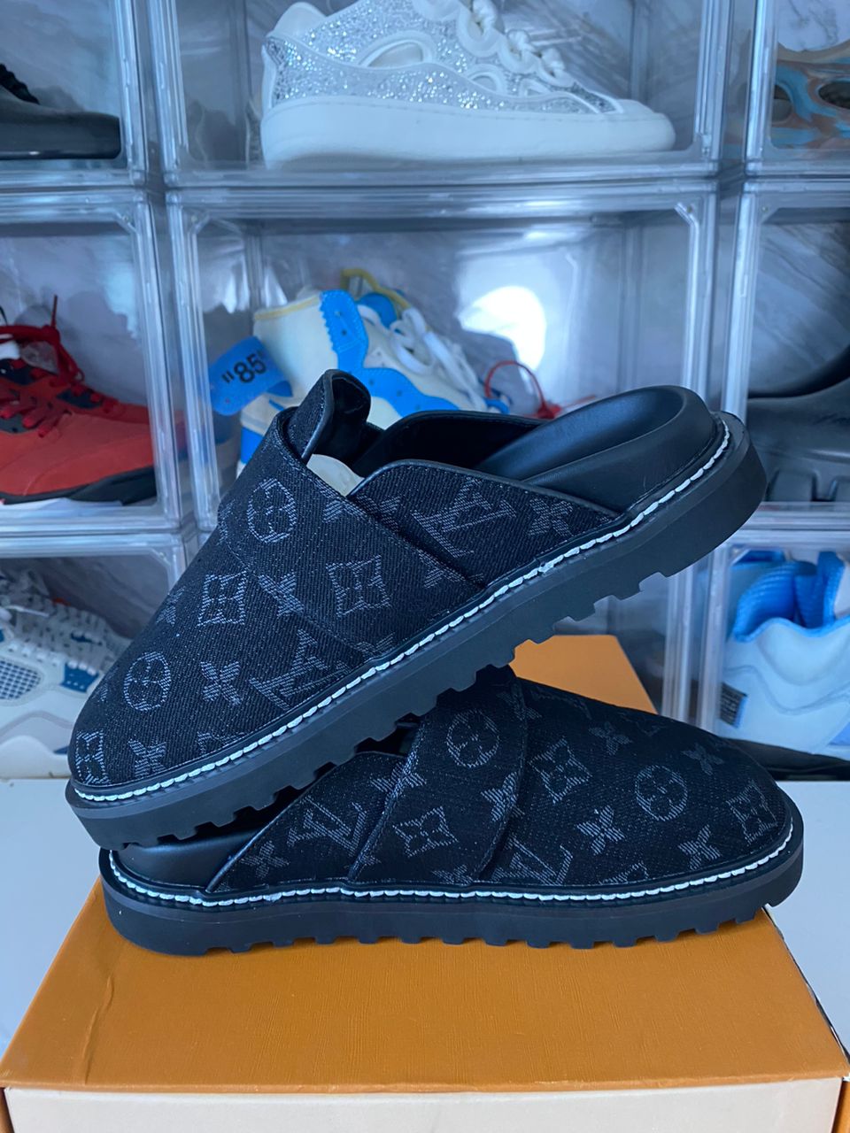 Louis Vuitton LV Cosy Flat Mule Slipper Black Monogram