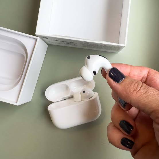 Apple AirPods Pro 3
